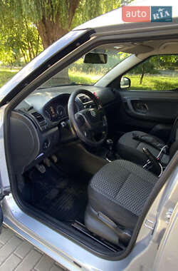 Микровэн Skoda Roomster 2010 в 