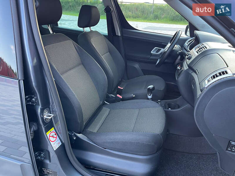 Микровэн Skoda Roomster 2008 в Львове