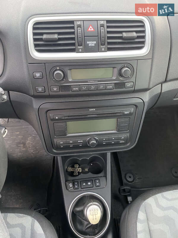 Микровэн Skoda Roomster 2009 в Виннице