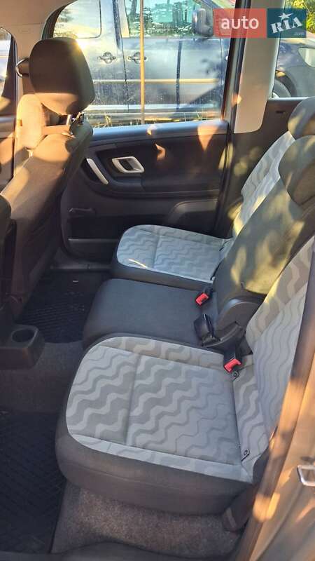 Мікровен Skoda Roomster 2009 в Южноукраїнську