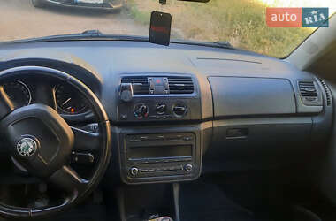 Микровэн Skoda Roomster 2010 в 