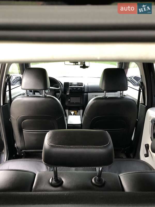 Микровэн Skoda Roomster 2007 в Николаеве
