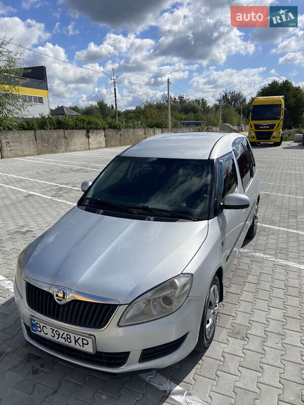 Мікровен Skoda Roomster 2010 в Львові