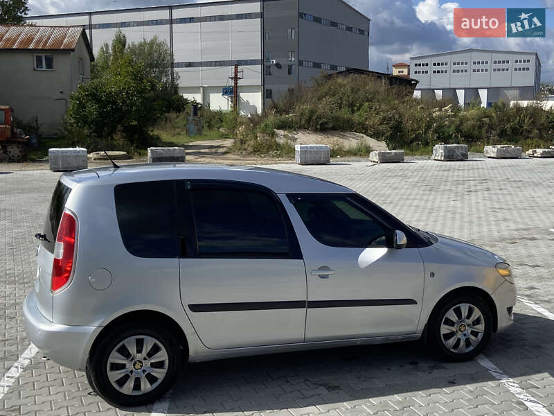 Мікровен Skoda Roomster 2010 в Львові
