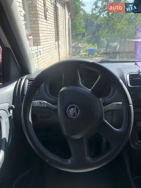Микровэн Skoda Roomster 2013 в Теплике