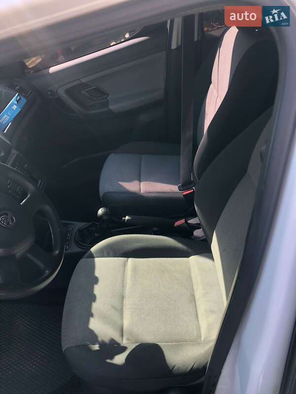 Микровэн Skoda Roomster 2013 в Теплике