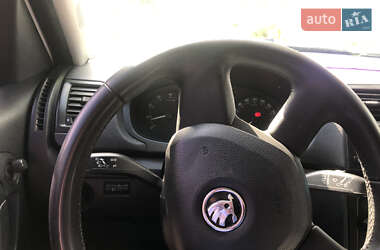Микровэн Skoda Roomster 2013 в 