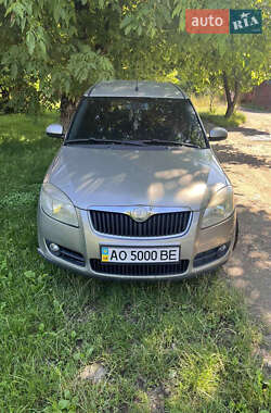 Микровэн Skoda Roomster 2007 в Сваляве