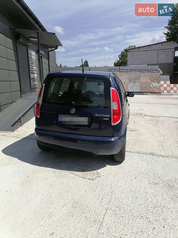 Микровэн Skoda Roomster 2012 в Коростене