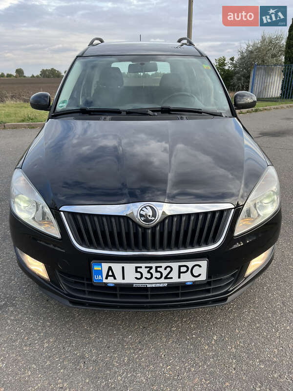 Микровэн Skoda Roomster 2014 в Яготине фото Микровэн Skoda Roomster 2014 в Яготине