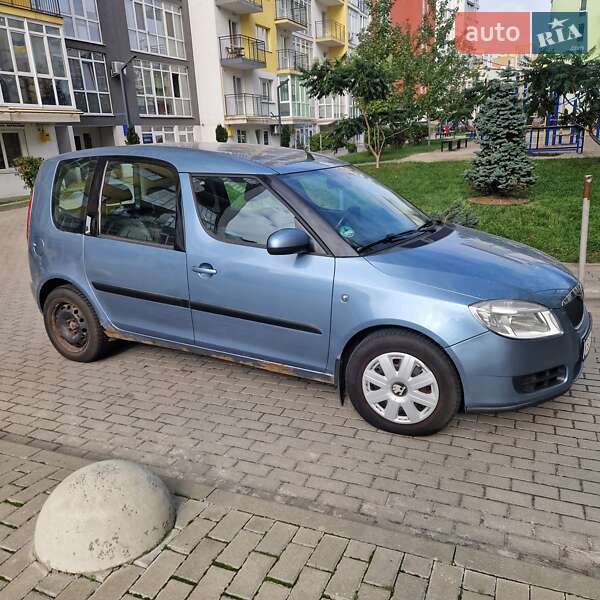 Микровэн Skoda Roomster 2008 в Львове