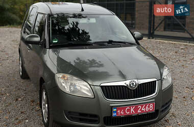 Микровэн Skoda Roomster 2007 в 
