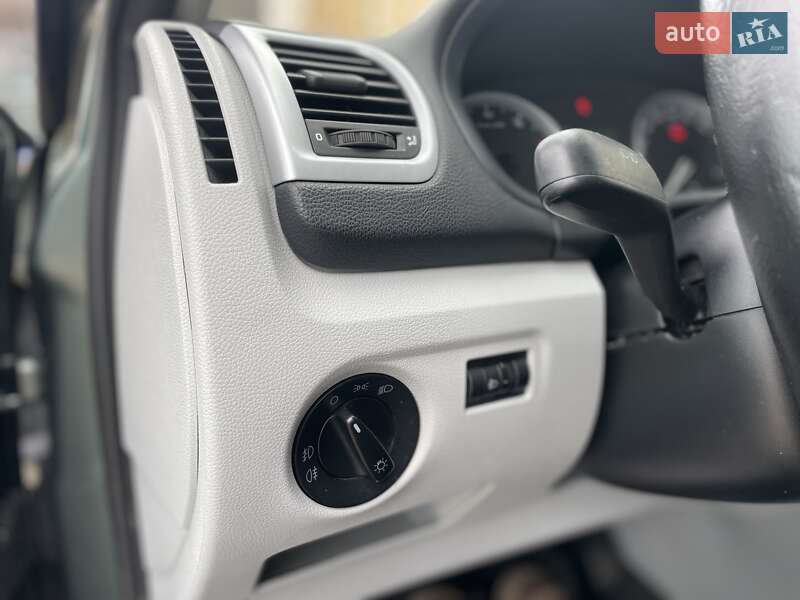 Микровэн Skoda Roomster 2007 в Сумах фото 41 Микровэн Skoda Roomster 2007 в Сумах