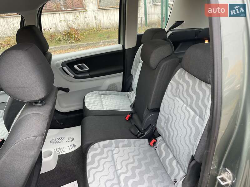 Микровэн Skoda Roomster 2007 в Сумах фото 52 Микровэн Skoda Roomster 2007 в Сумах