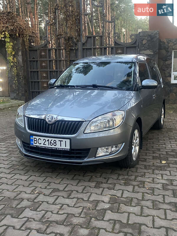 Микровэн Skoda Roomster 2013 в Новояворовске фото Микровэн Skoda Roomster 2013 в Новояворовске