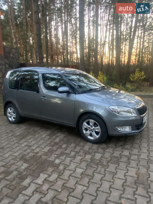 Микровэн Skoda Roomster 2013 в Новояворовске фото 5 Микровэн Skoda Roomster 2013 в Новояворовске