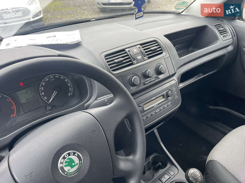 Микровэн Skoda Roomster 2009 в Луцке