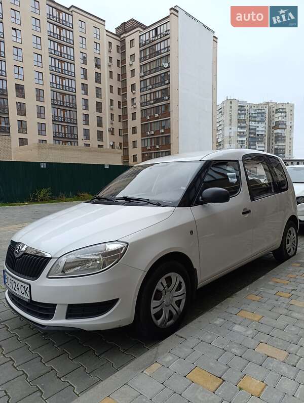 Микровэн Skoda Roomster 2014 в Черноморске