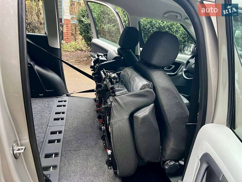 Микровэн Skoda Roomster 2008 в Умани фото 71 Микровэн Skoda Roomster 2008 в Умани