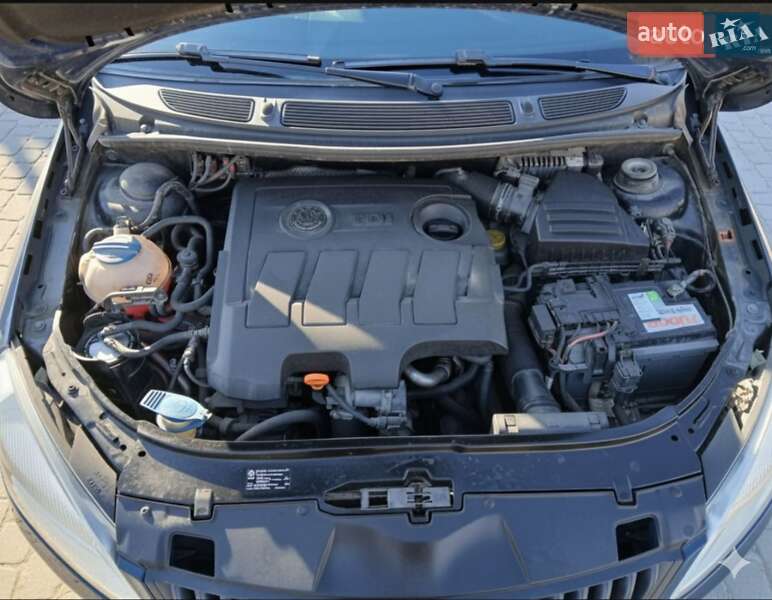 Мікровен Skoda Roomster 2012 в Львові