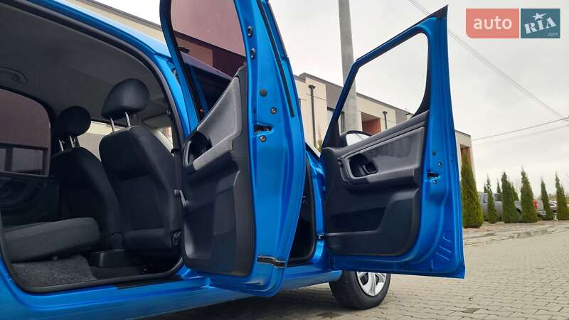 Микровэн Skoda Roomster 2009 в Луцке