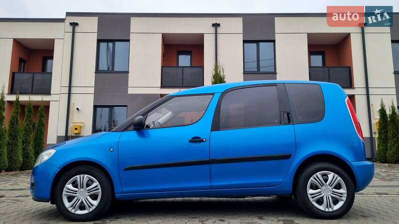 Микровэн Skoda Roomster 2009 в Луцке