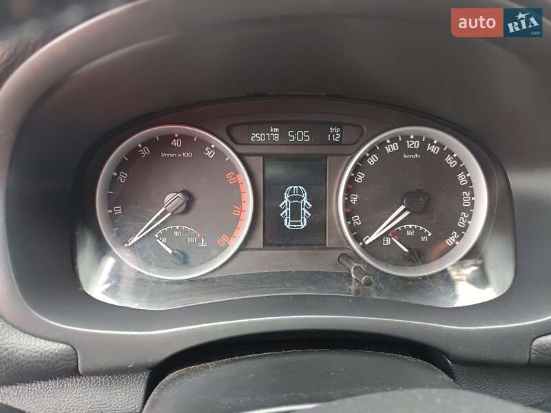 Микровэн Skoda Roomster 2008 в Лебедине