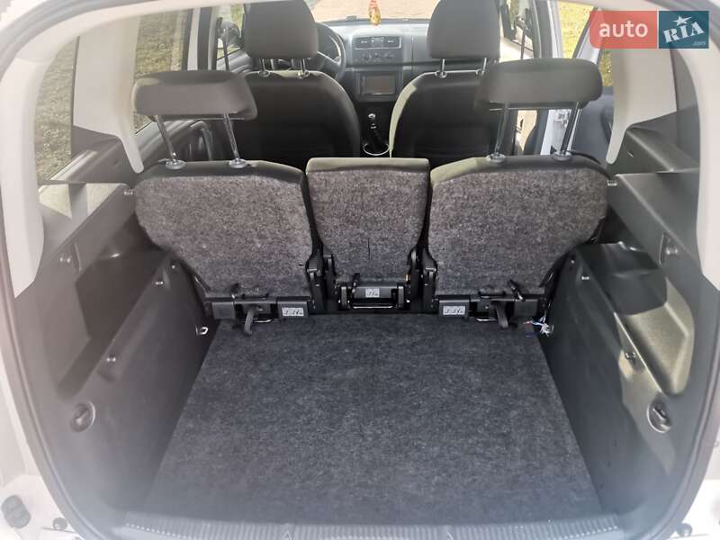 Микровэн Skoda Roomster 2010 в Великом Дальнике