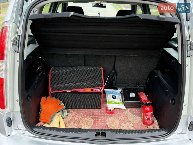 Микровэн Skoda Roomster 2012 в Одессе