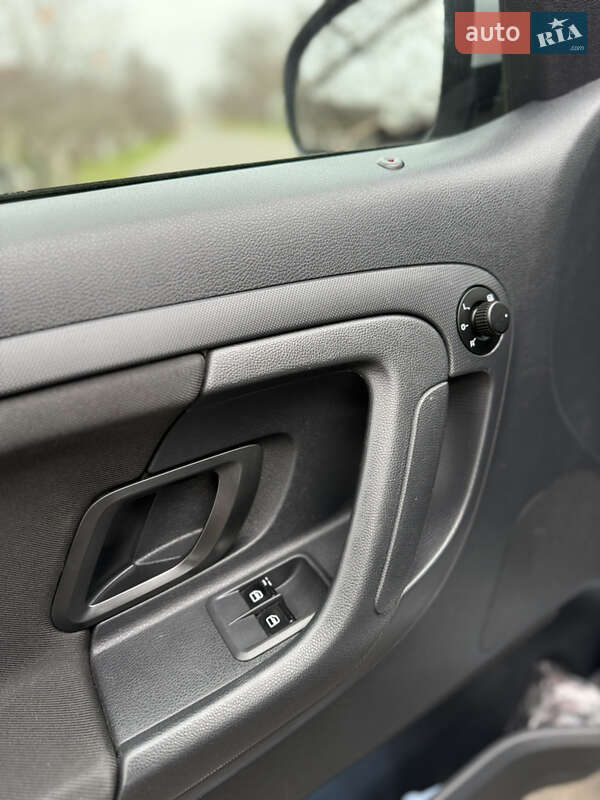 Микровэн Skoda Roomster 2012 в Одессе