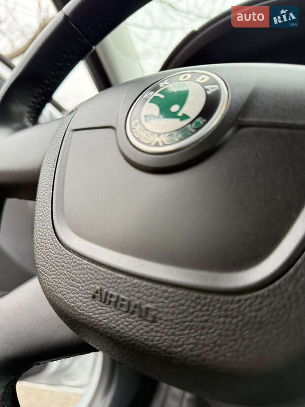 Микровэн Skoda Roomster 2012 в Одессе