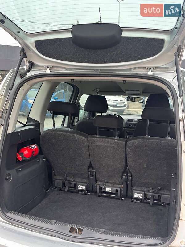 Микровэн Skoda Roomster 2010 в Львове