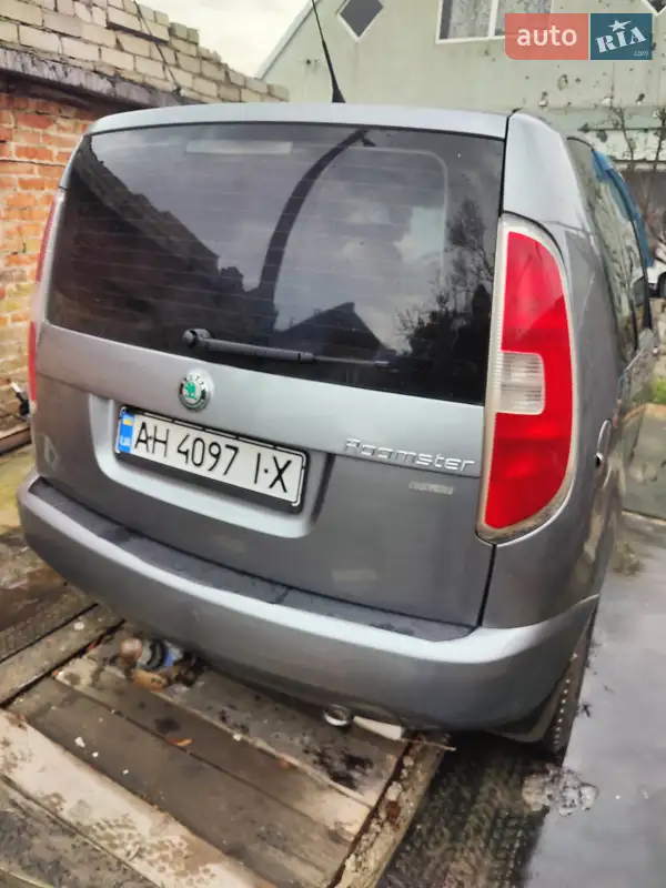 Skoda Roomster 2012 VIN Y6UNC45J0CB600354 фото оголошення 2 з 37