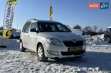 Микровэн Skoda Roomster 2013 в Львове