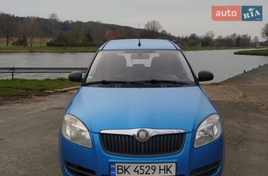 Микровэн Skoda Roomster 2009 в Ровно