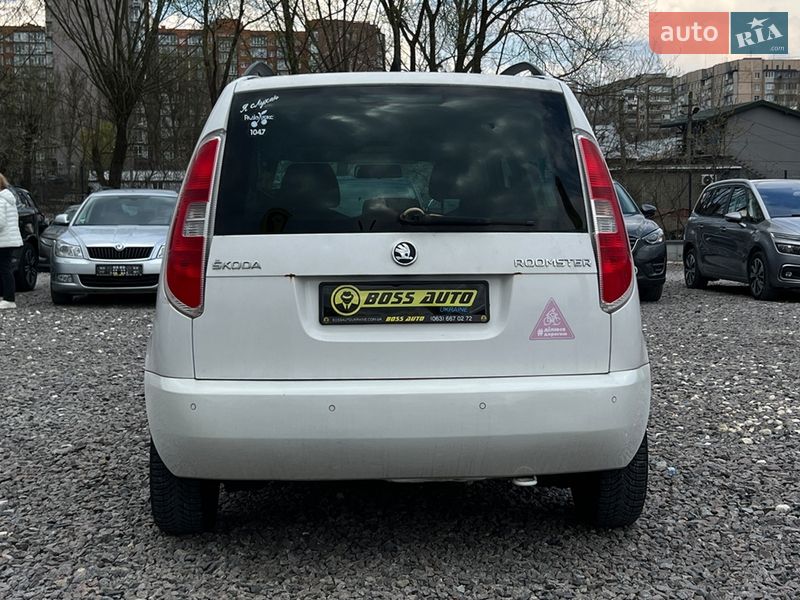 Микровэн Skoda Roomster 2013 в Львове
