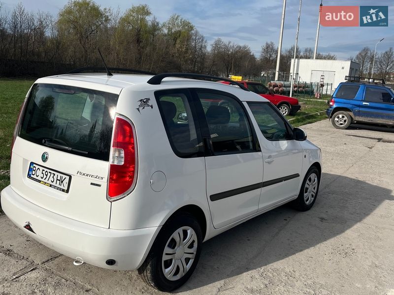 Микровэн Skoda Roomster 2011 в Каменец-Подольском