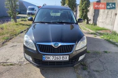 Микровэн Skoda Roomster 2011 в Заречном