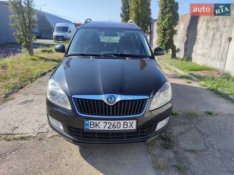 Skoda Roomster 2011