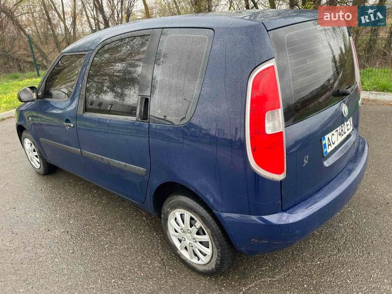 Микровэн Skoda Roomster 2009 в Борисполе