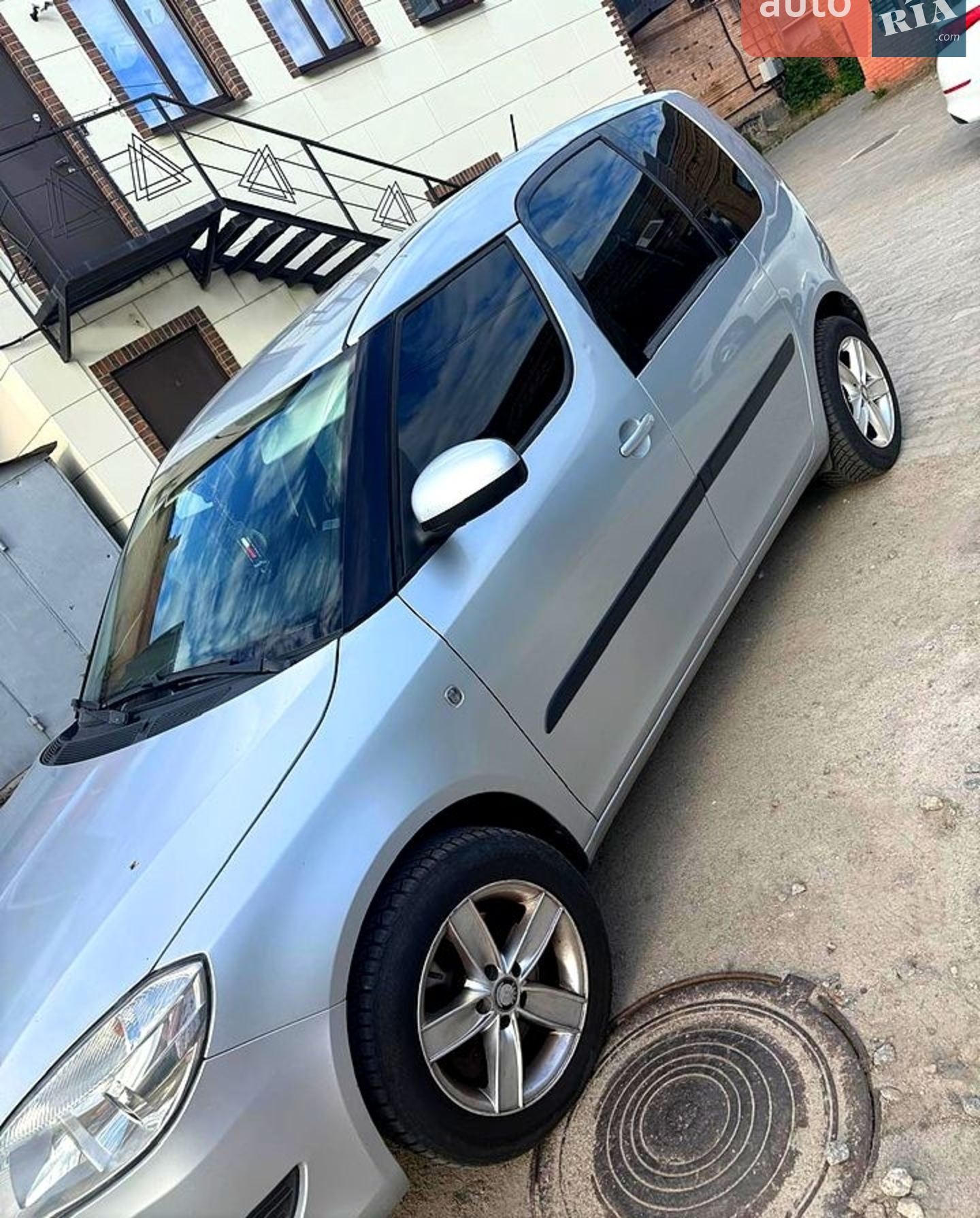 Skoda Roomster 2011 VIN TMBNK25J6C7011397 фото оголошення 2 з 5