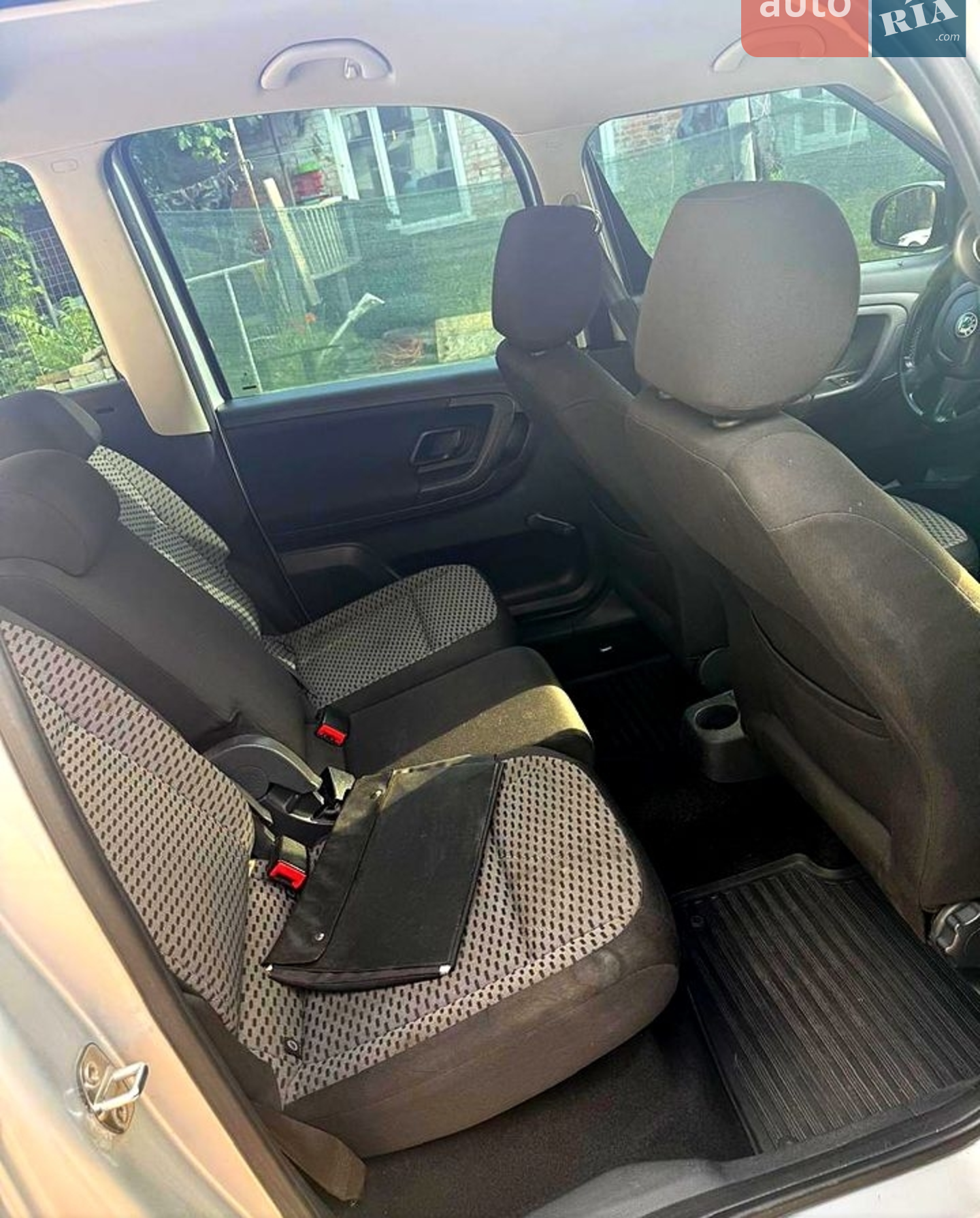 Skoda Roomster 2011 VIN TMBNK25J6C7011397 фото оголошення 6 з 10