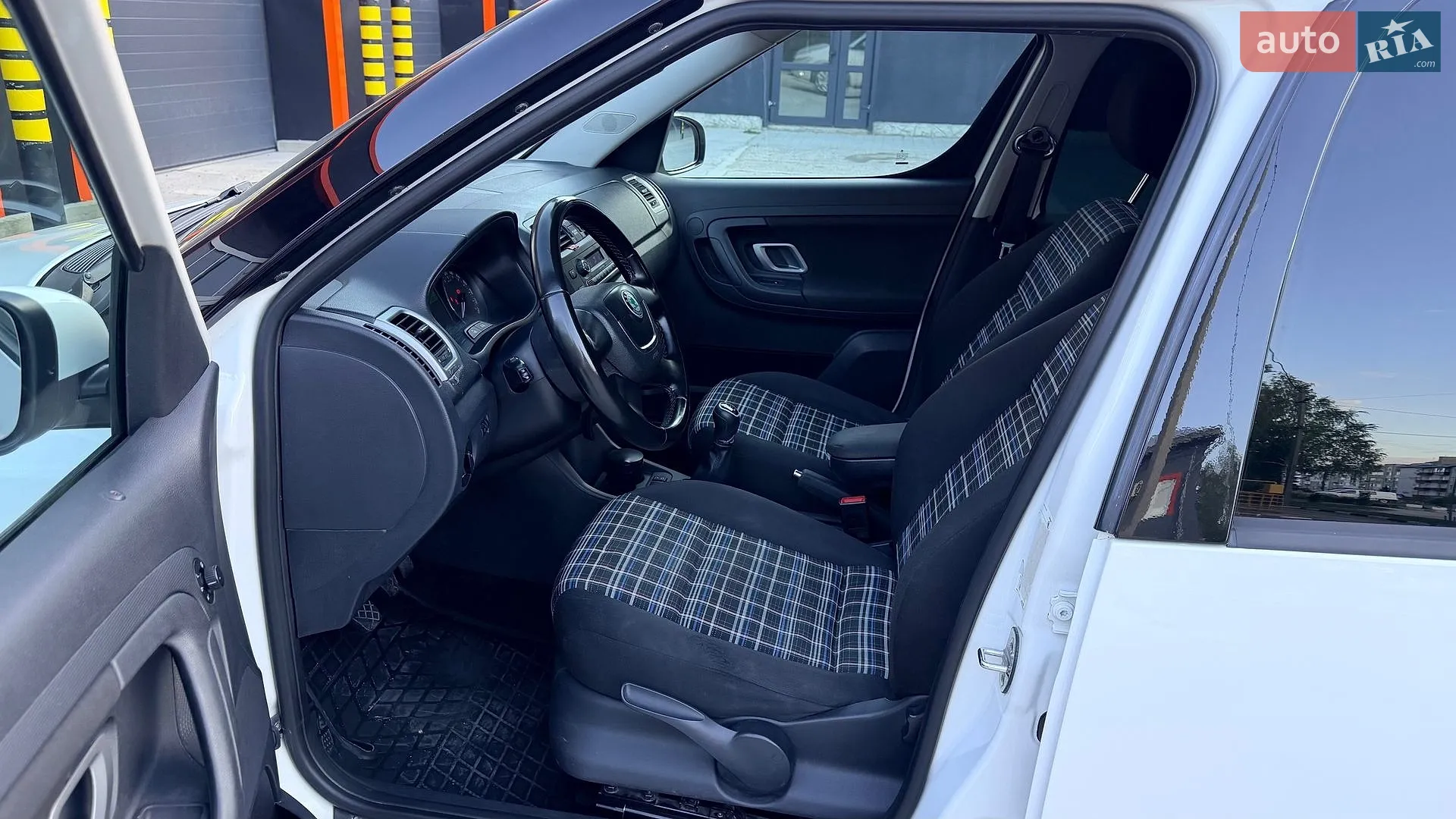 2012 Skoda Roomster - мініатюра 38