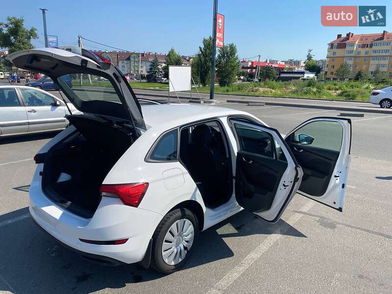 Хетчбек Skoda Scala 2021 в Києві