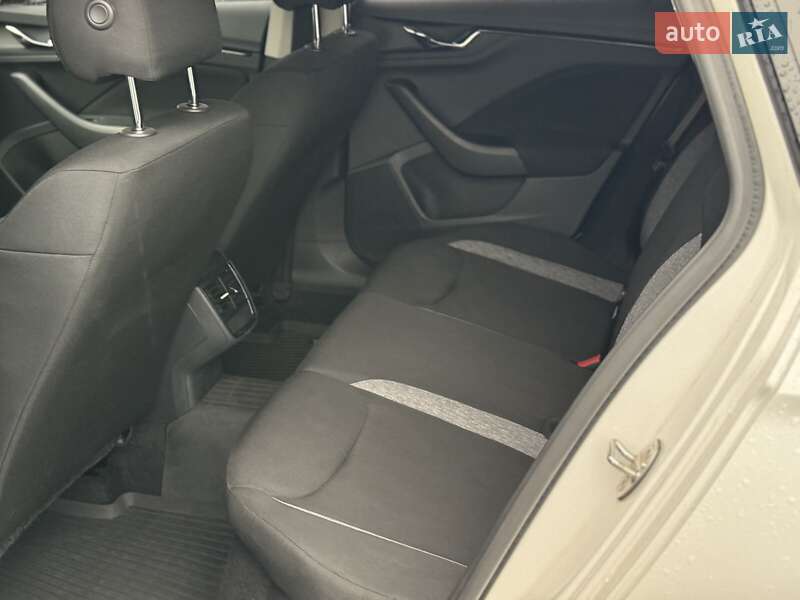 Хэтчбек Skoda Scala 2021 в Киеве фото 7 Хэтчбек Skoda Scala 2021 в Киеве