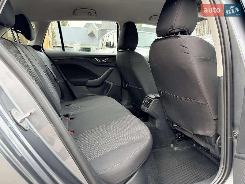 Хэтчбек Skoda Scala 2023 в Киеве