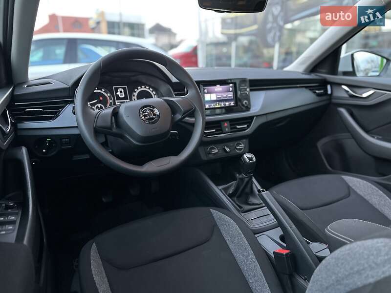 Хэтчбек Skoda Scala 2023 в Киеве