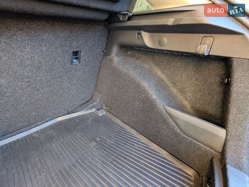 Хэтчбек Skoda Scala 2024 в Ирпене