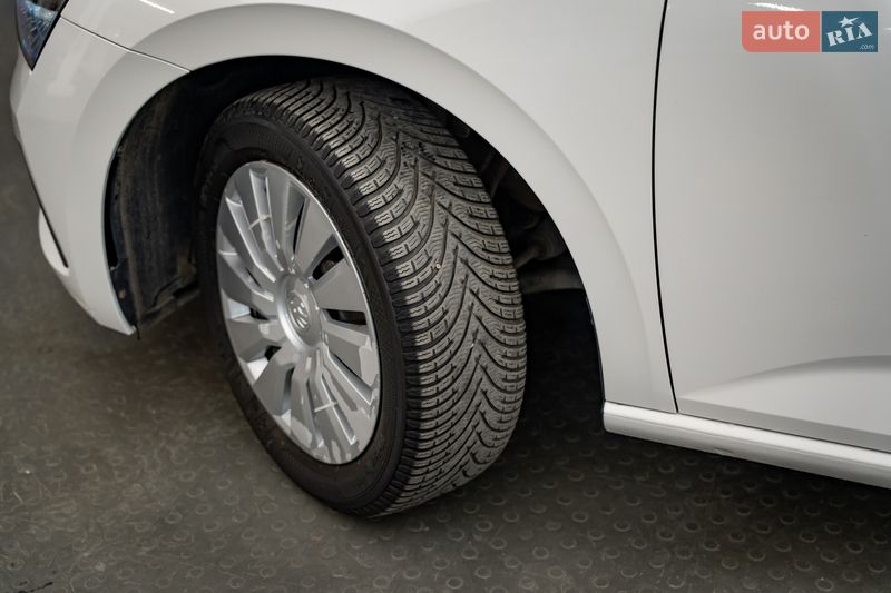 Хэтчбек Skoda Scala 2021 в Киеве