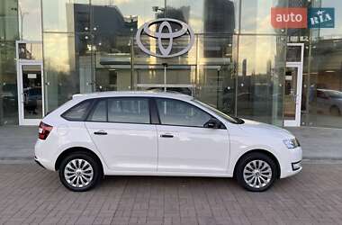 Хэтчбек Skoda Spaceback 2017 в Киеве